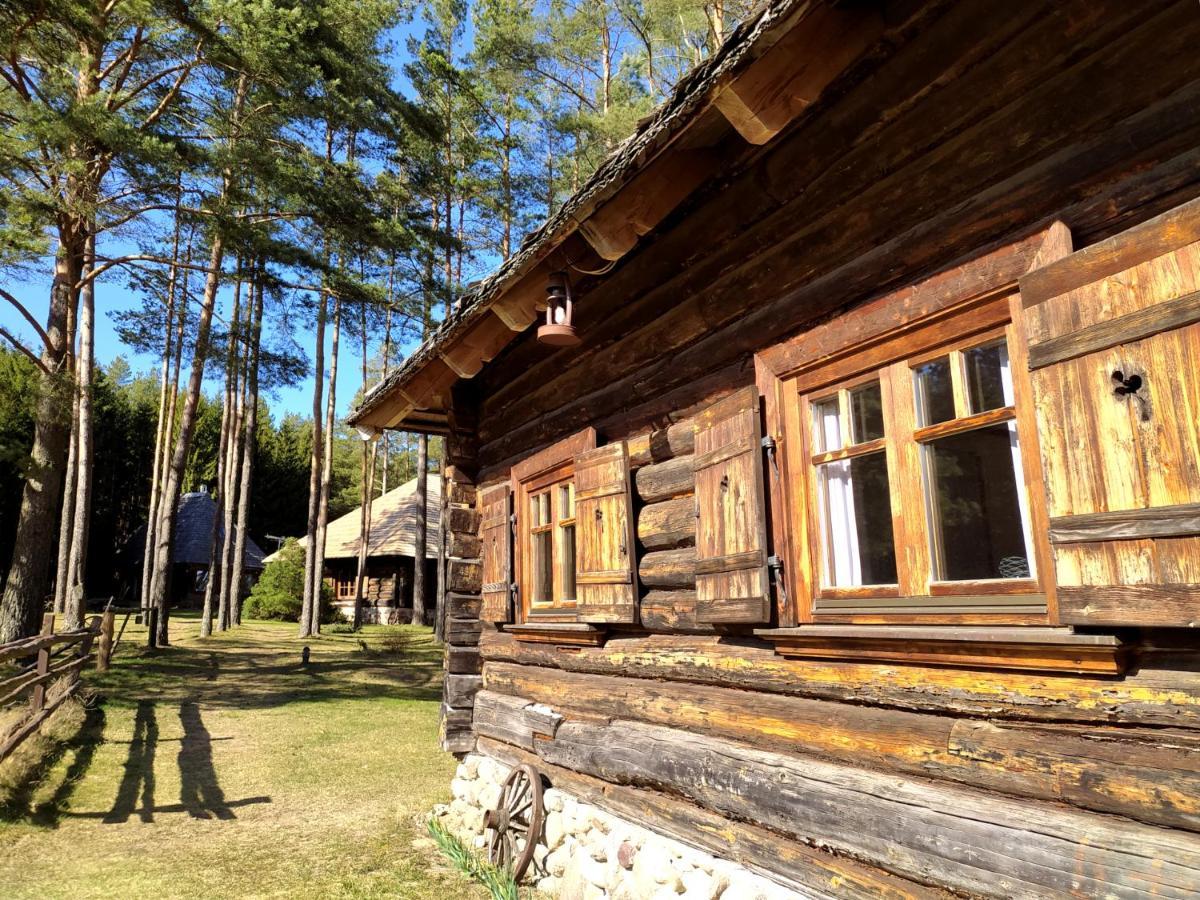 Gungas Hotel Ādaži Екстериор снимка