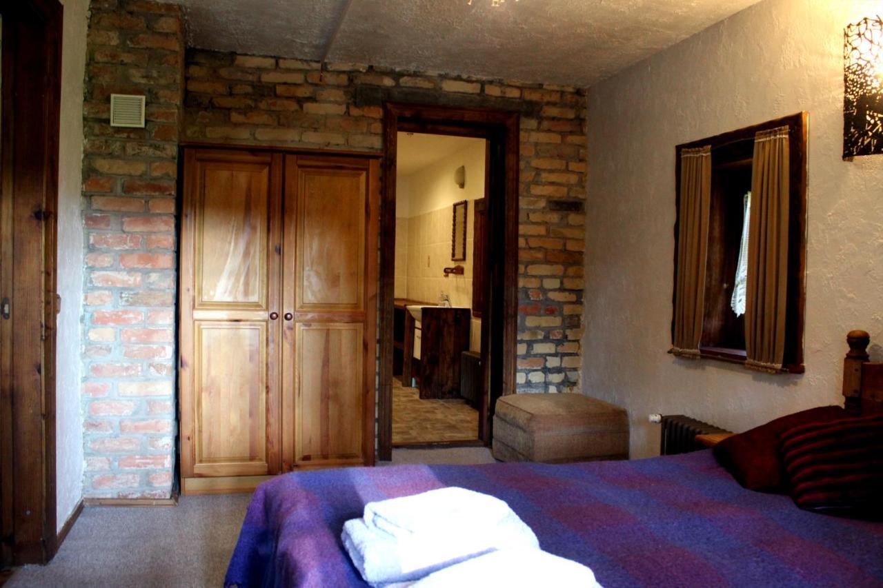 Gungas Hotel Ādaži Екстериор снимка