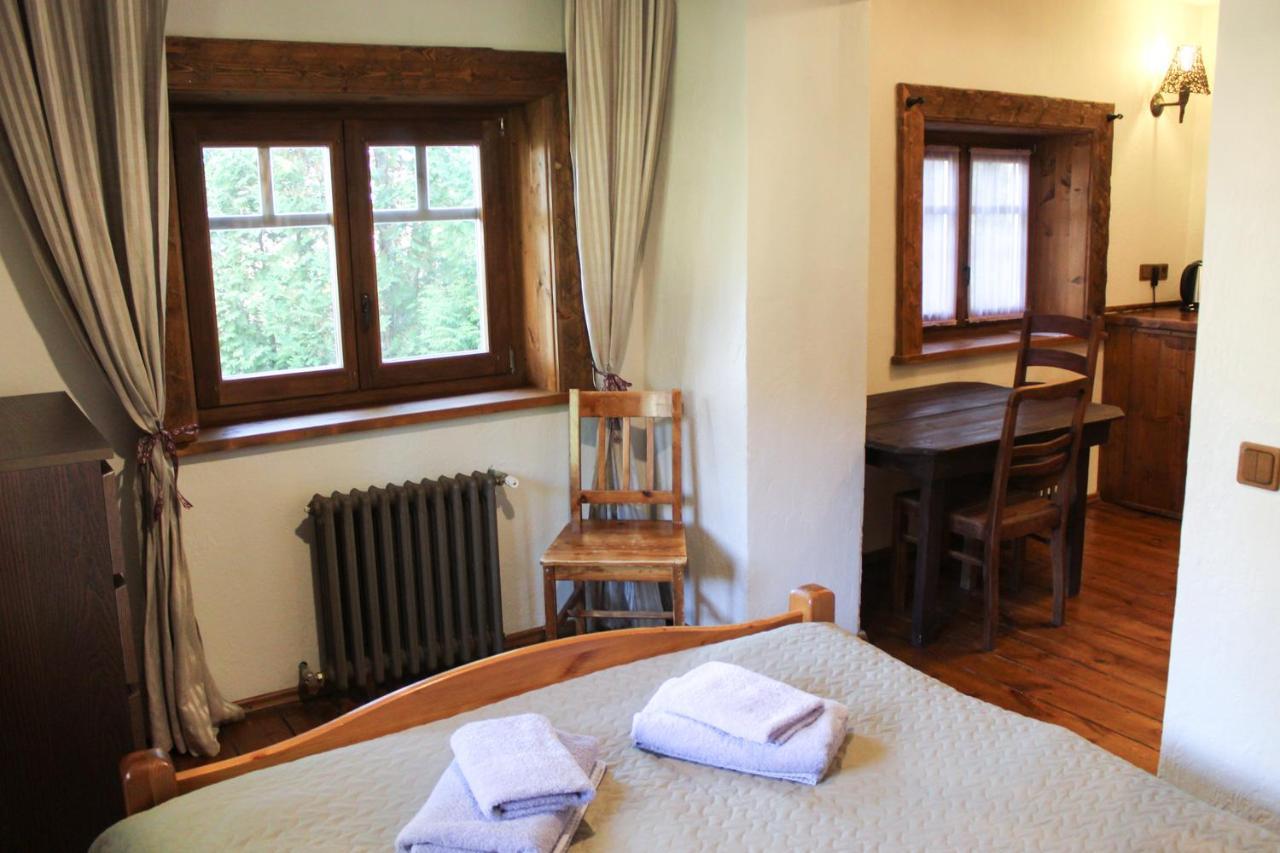 Gungas Hotel Ādaži Екстериор снимка