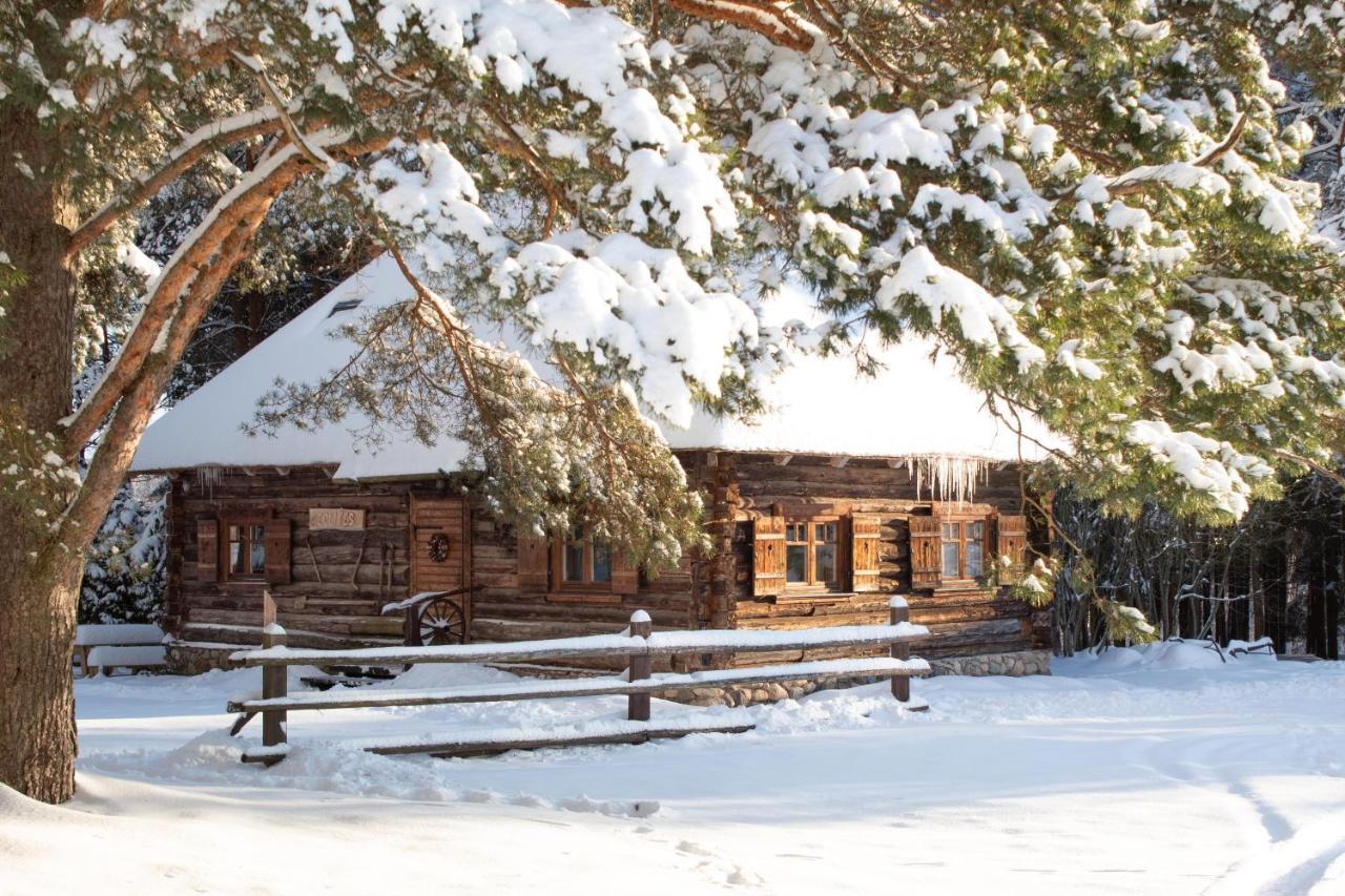 Gungas Hotel Ādaži Екстериор снимка